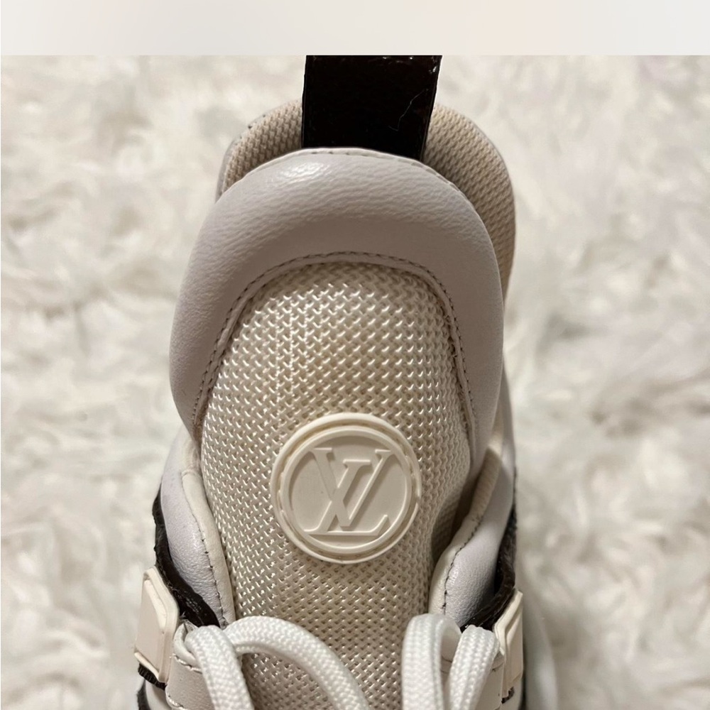 Louis Vuitton Women's White and Black Sneakers - Picture 3 of 8